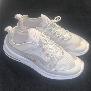 Nike AirMax Women’s shoes